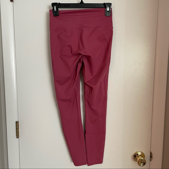 Fabletics Define High-Waisted 7/8 Leggings - Picture 2 of 2